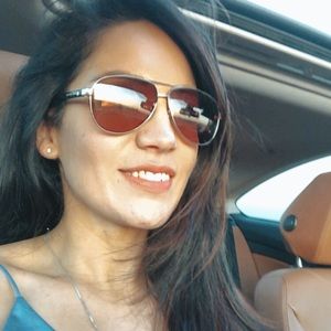 Meet your Posher, Nicole